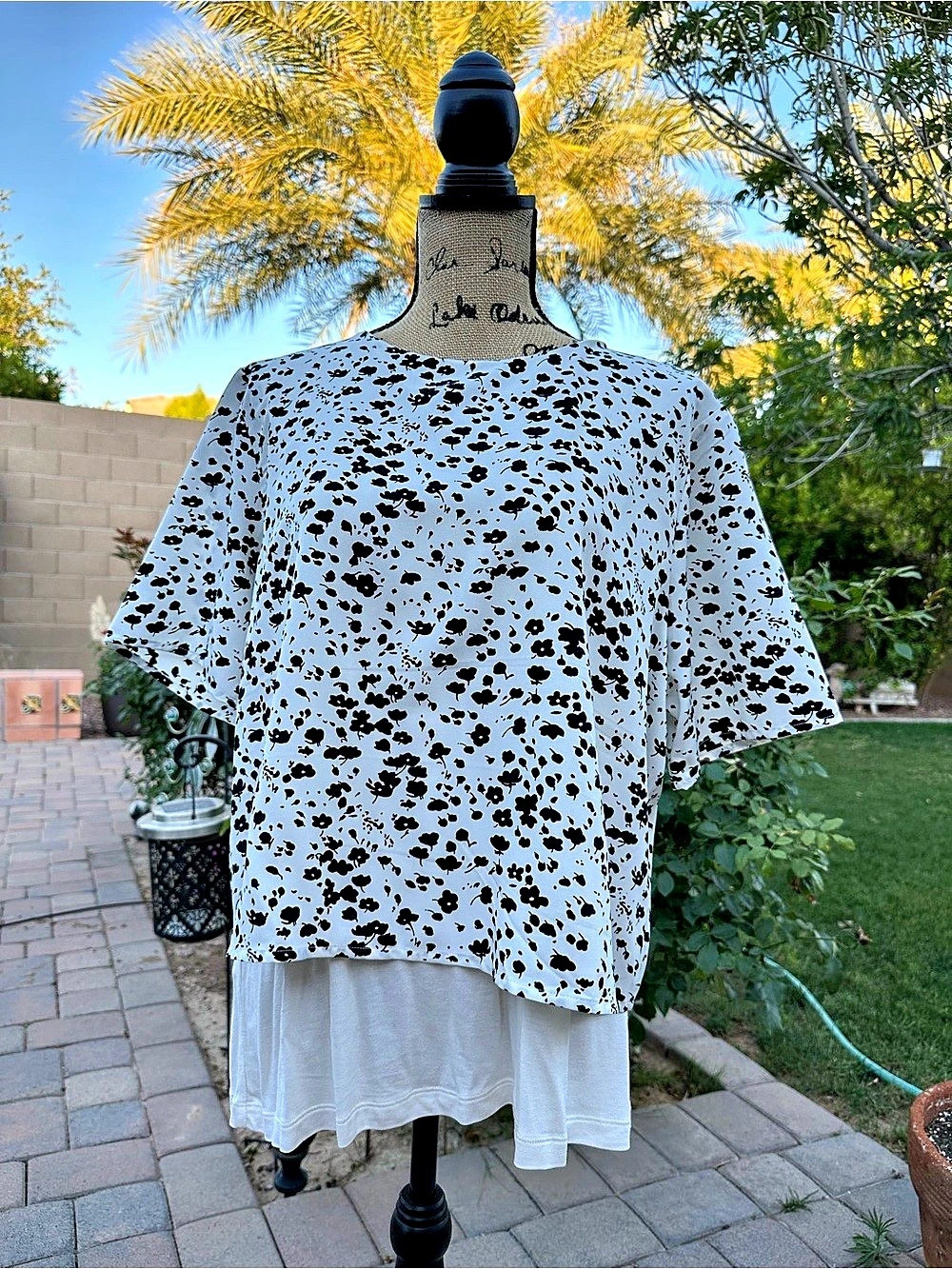 Ann Taylor Floral Blouse in White & Black Size XL NWT